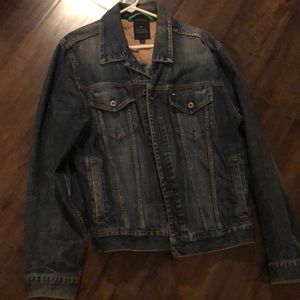 Tommy Hilfiger men’s jean jacket.